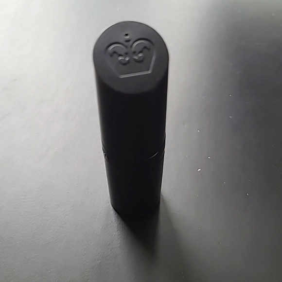 Rimmel Lasting Finish Lipstick #01 - Picture 2 of 4